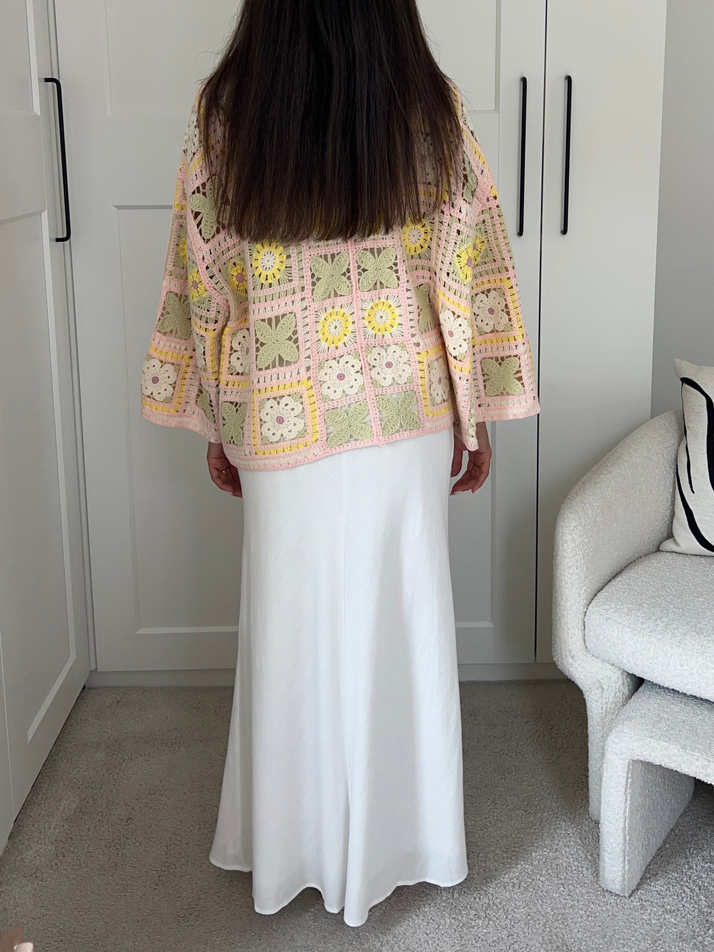 GILET CROCHET JAUNE ROSE