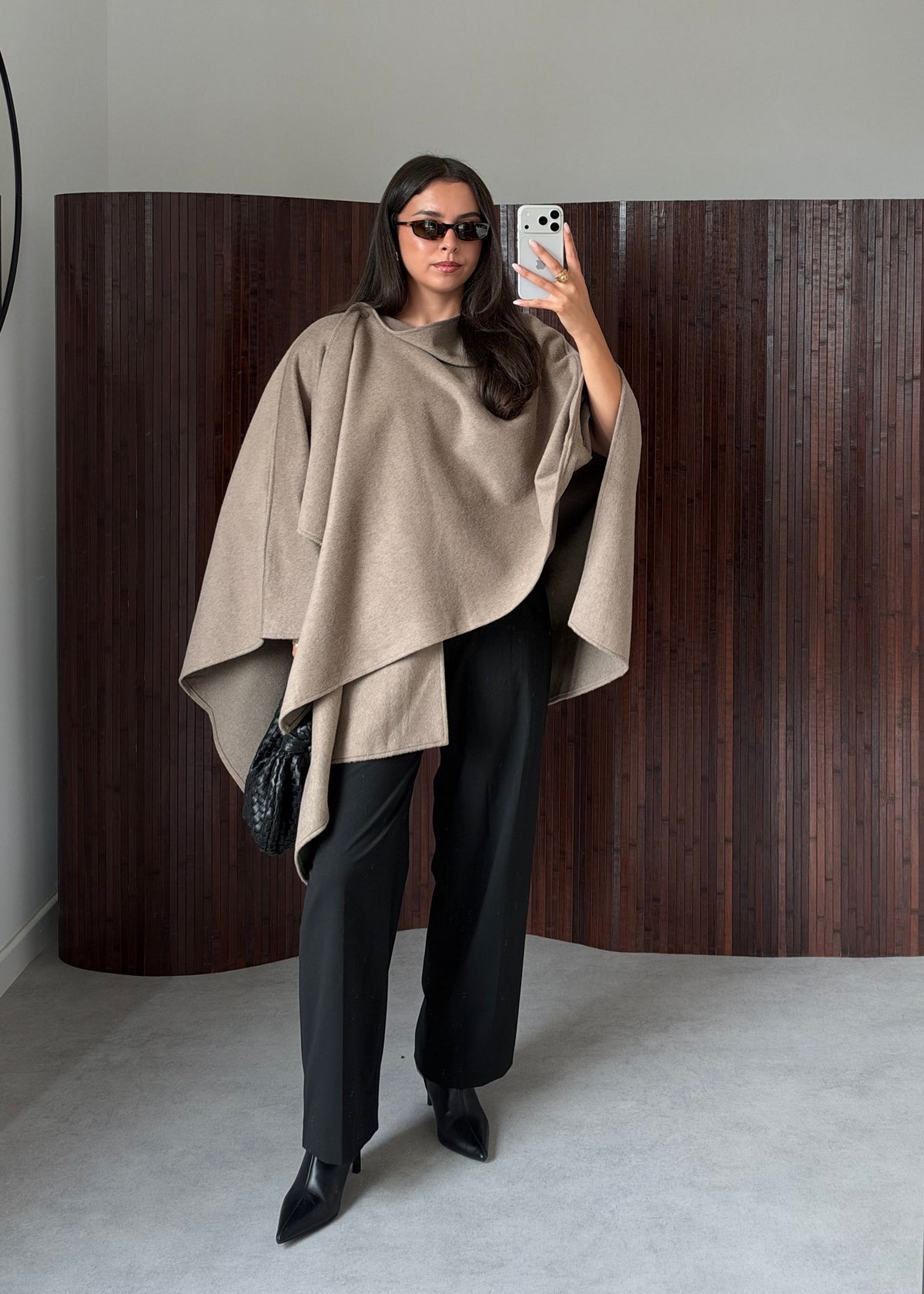 CAPE LAINE TAUPE