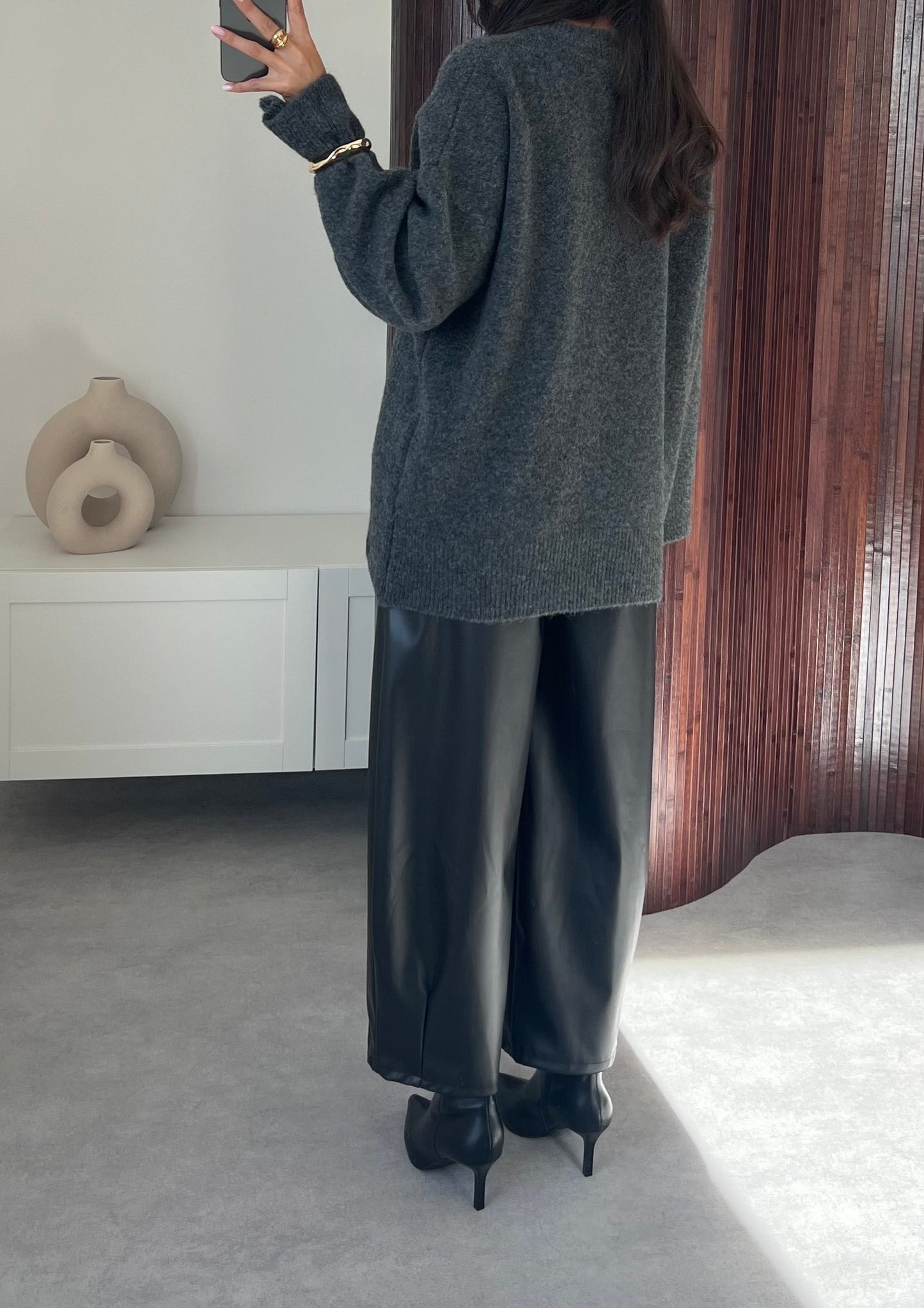 PULL COL ROND GRIS FONCÉ