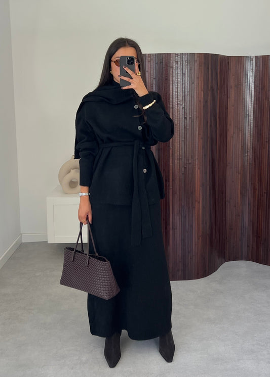 ENSEMBLE JUPE PULL NOIR