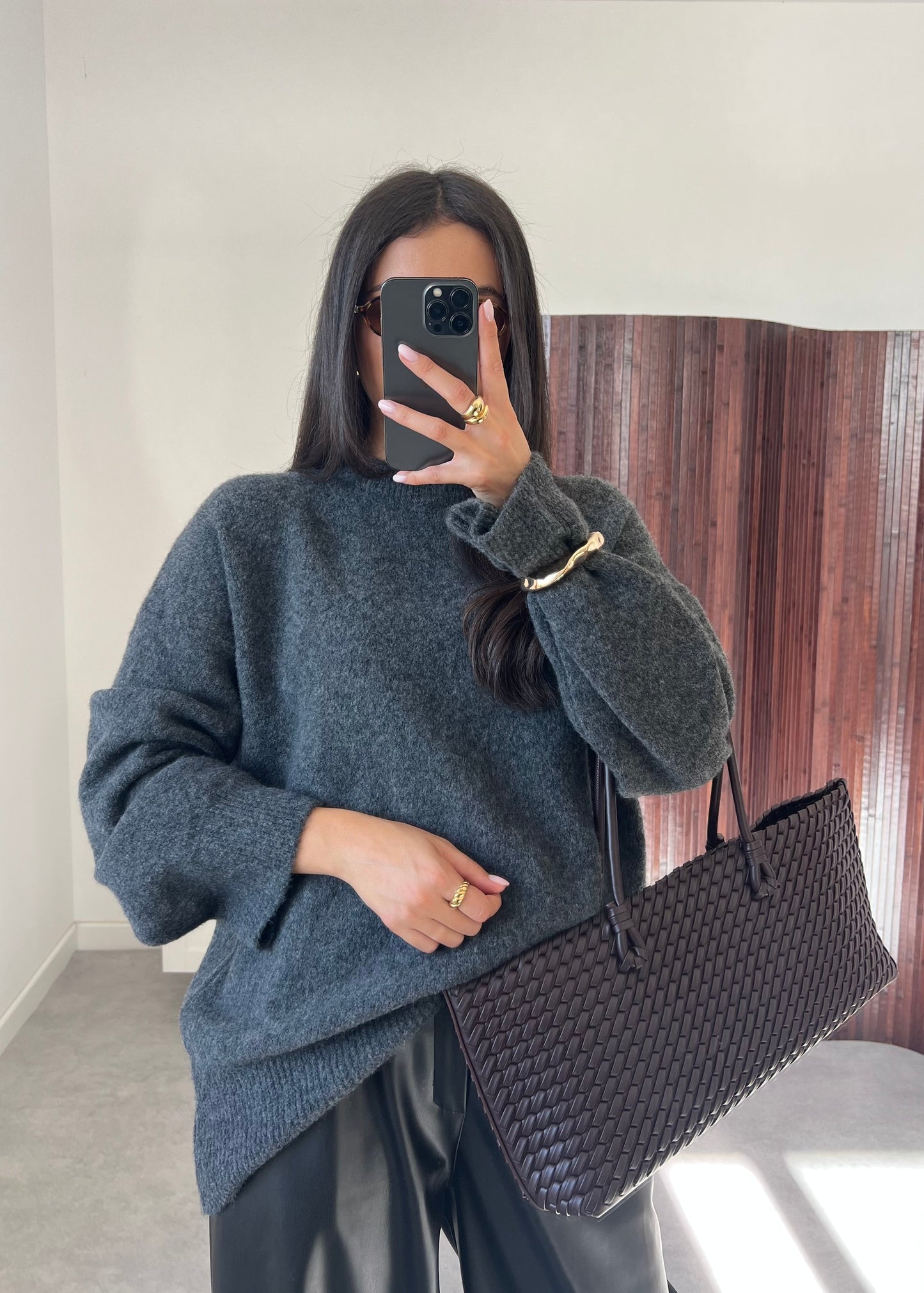 PULL COL ROND GRIS FONCÉ