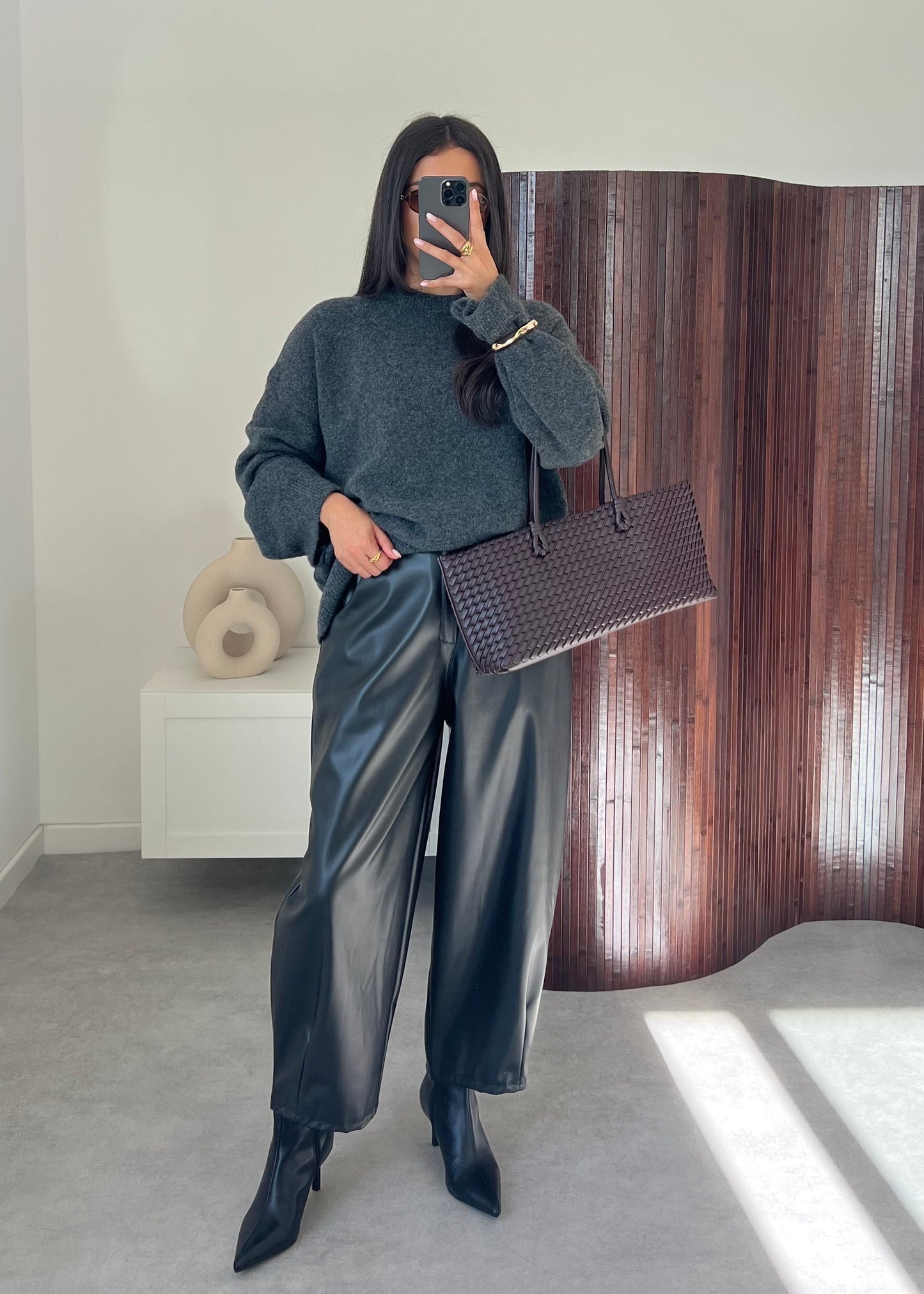 PULL COL ROND GRIS FONCÉ