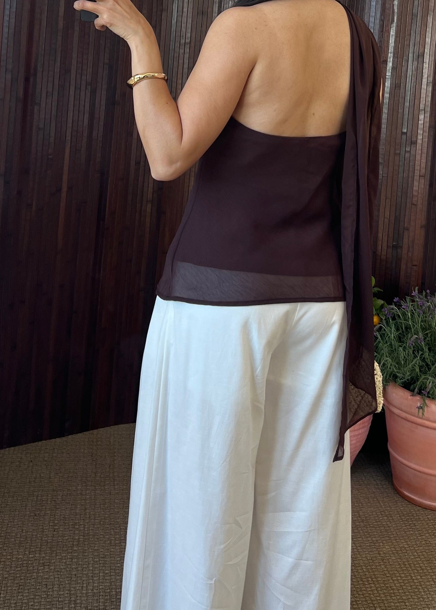 TOP DOS NU MARRON DÉTAIL DORÉ