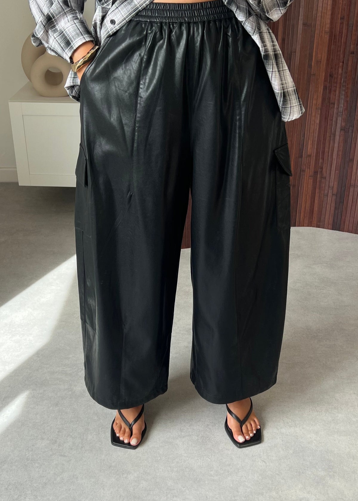 PANTALON SIMILI NOIR
